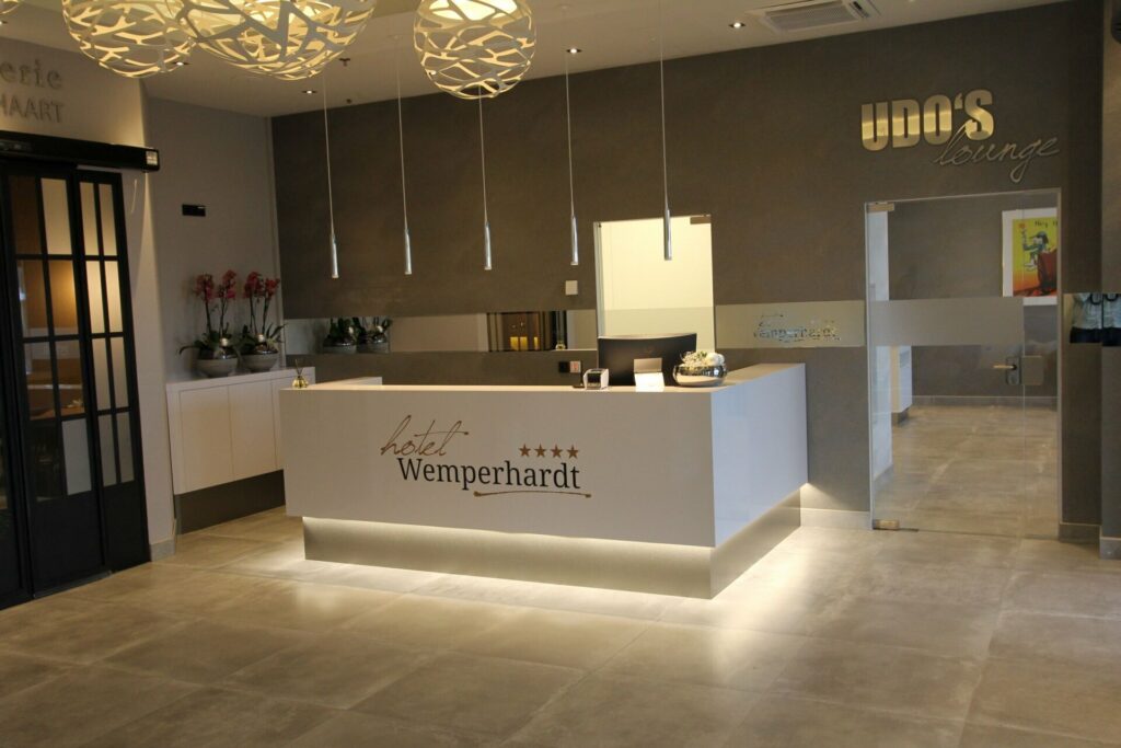 hotel-wemperhardt-hotel-innenansicht-79114