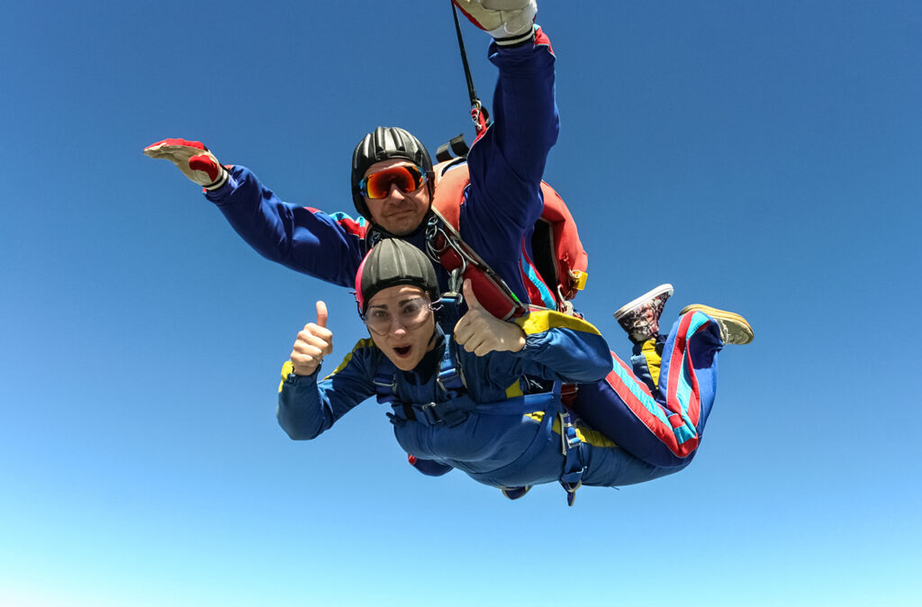 Tandem jump. Flying in a free fall.