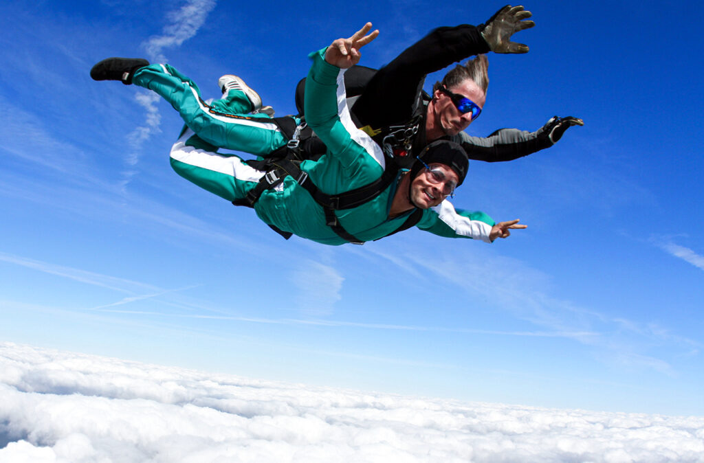 Tandem skydiving