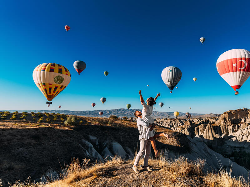 large_8a0092ff900543530190060e1dee0006-Tuerkei-Kappadokien-Heissluftballons-Paar