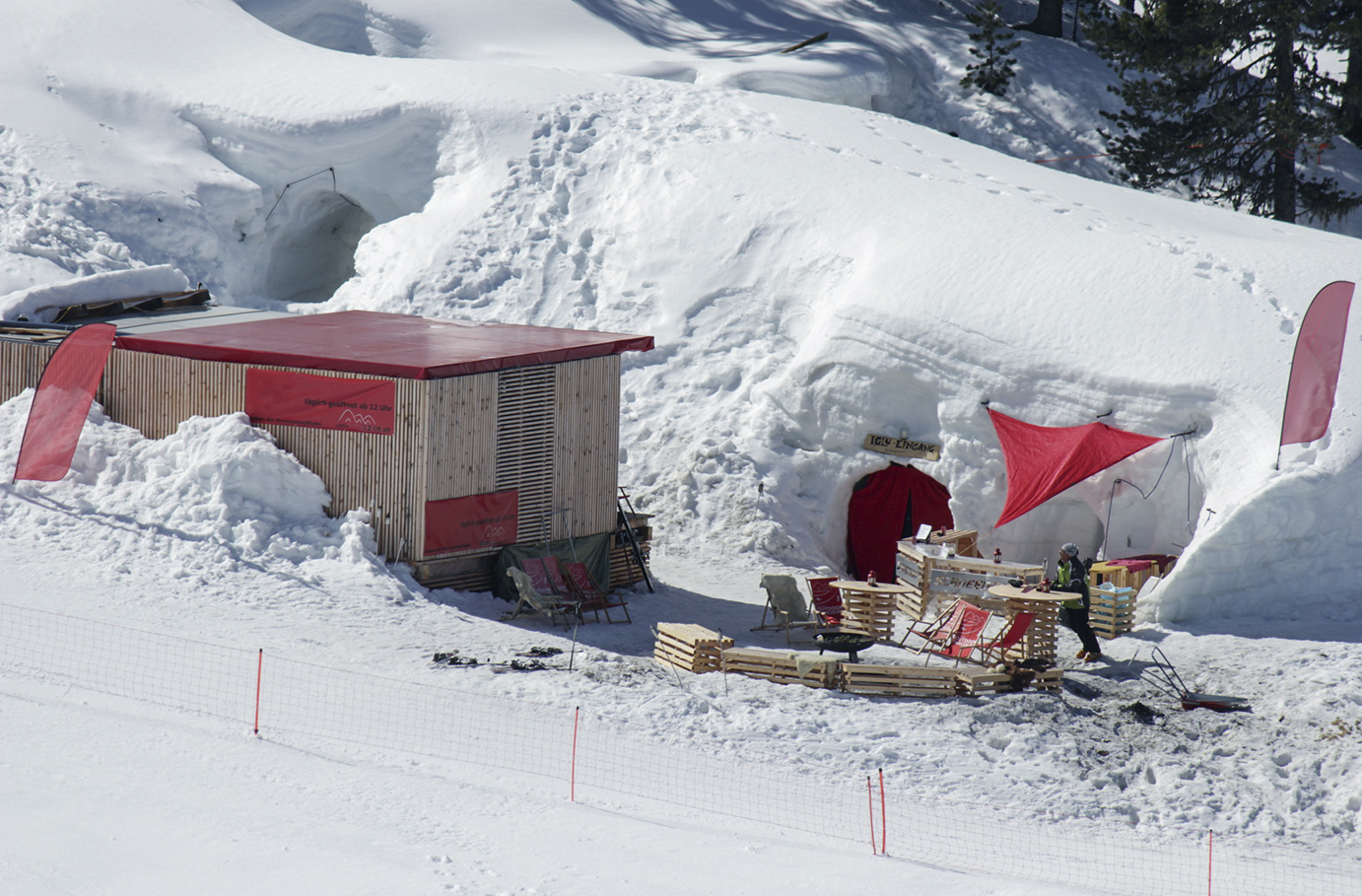 Iglu bauen mit Übernachtung im Iglu Ötz