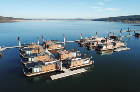 Winter-Kurzurlaub im Floating Village Brombachsee inkl. Frühstück für 2