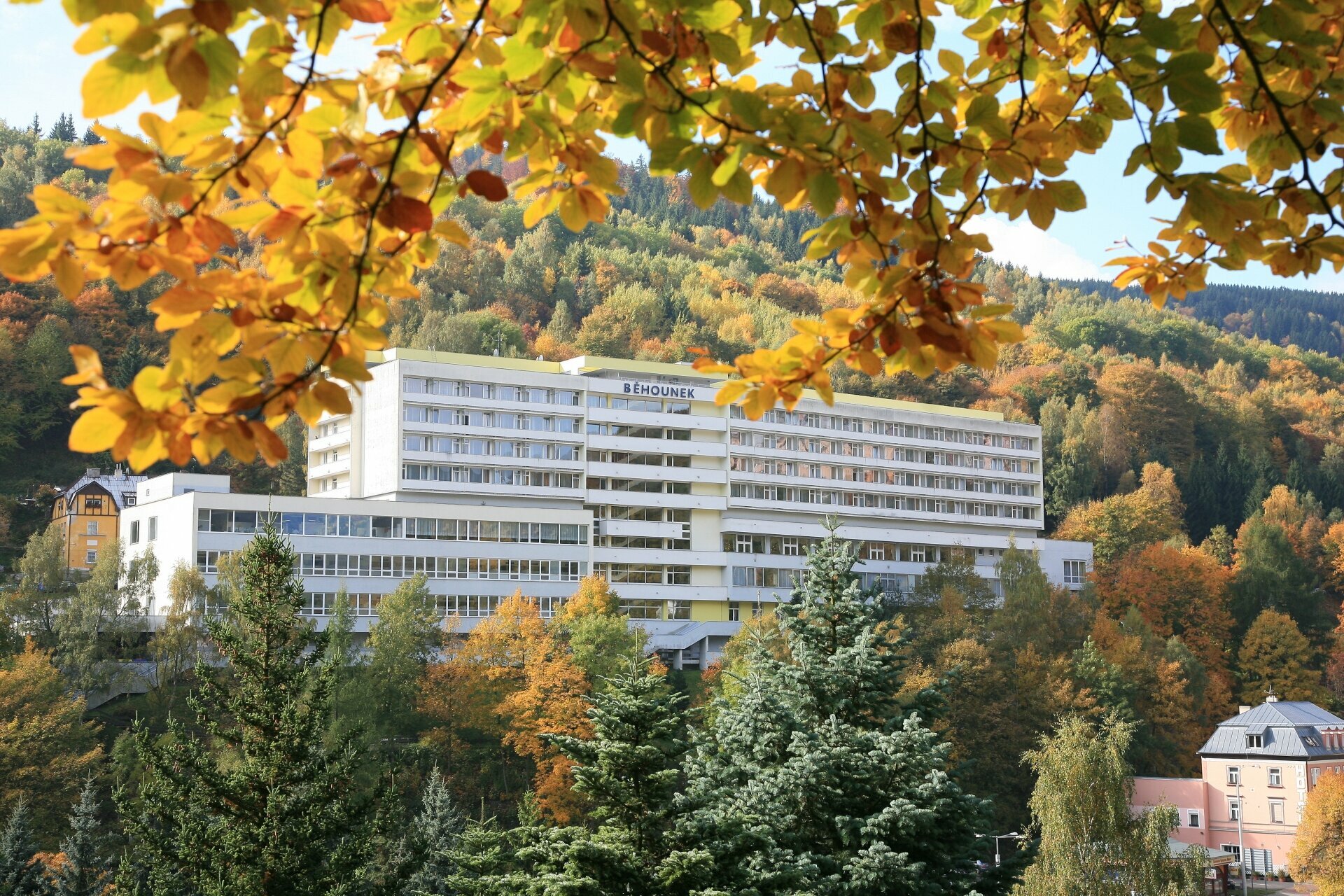 Vitalität im Heilbad mit 6 Kuranwendungen / 7 Nächte