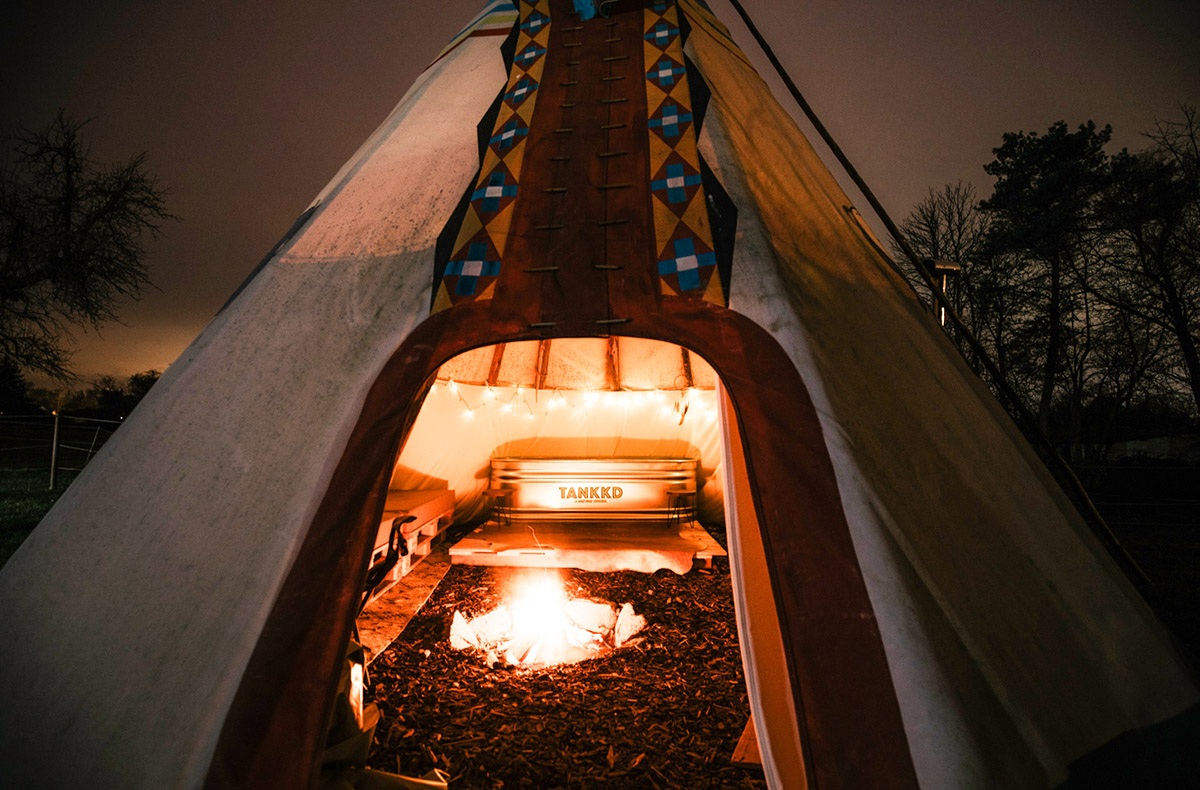 Übernachtung im Campervan mit Hot Tub Dreieich für 2 (1 Nacht)