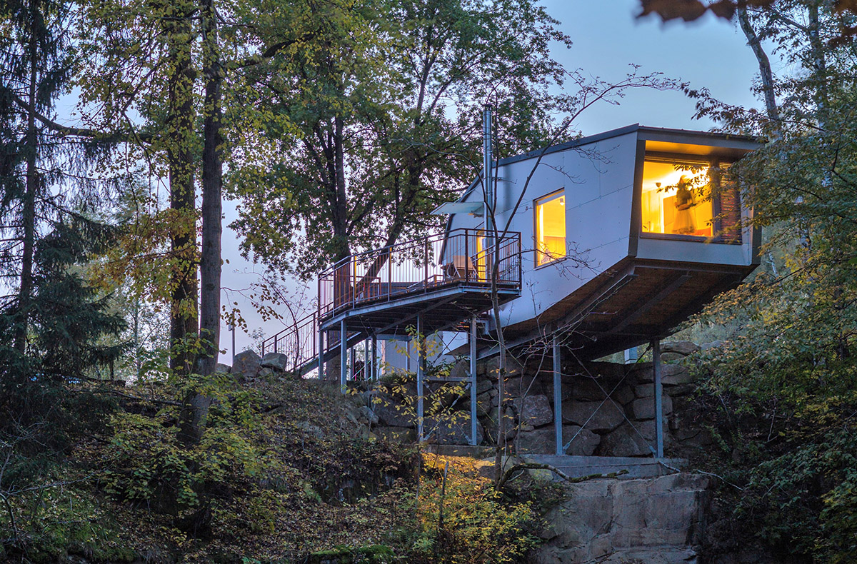 Übernachtung im Haus an der Klippe oder am Teich (Mo-Do)