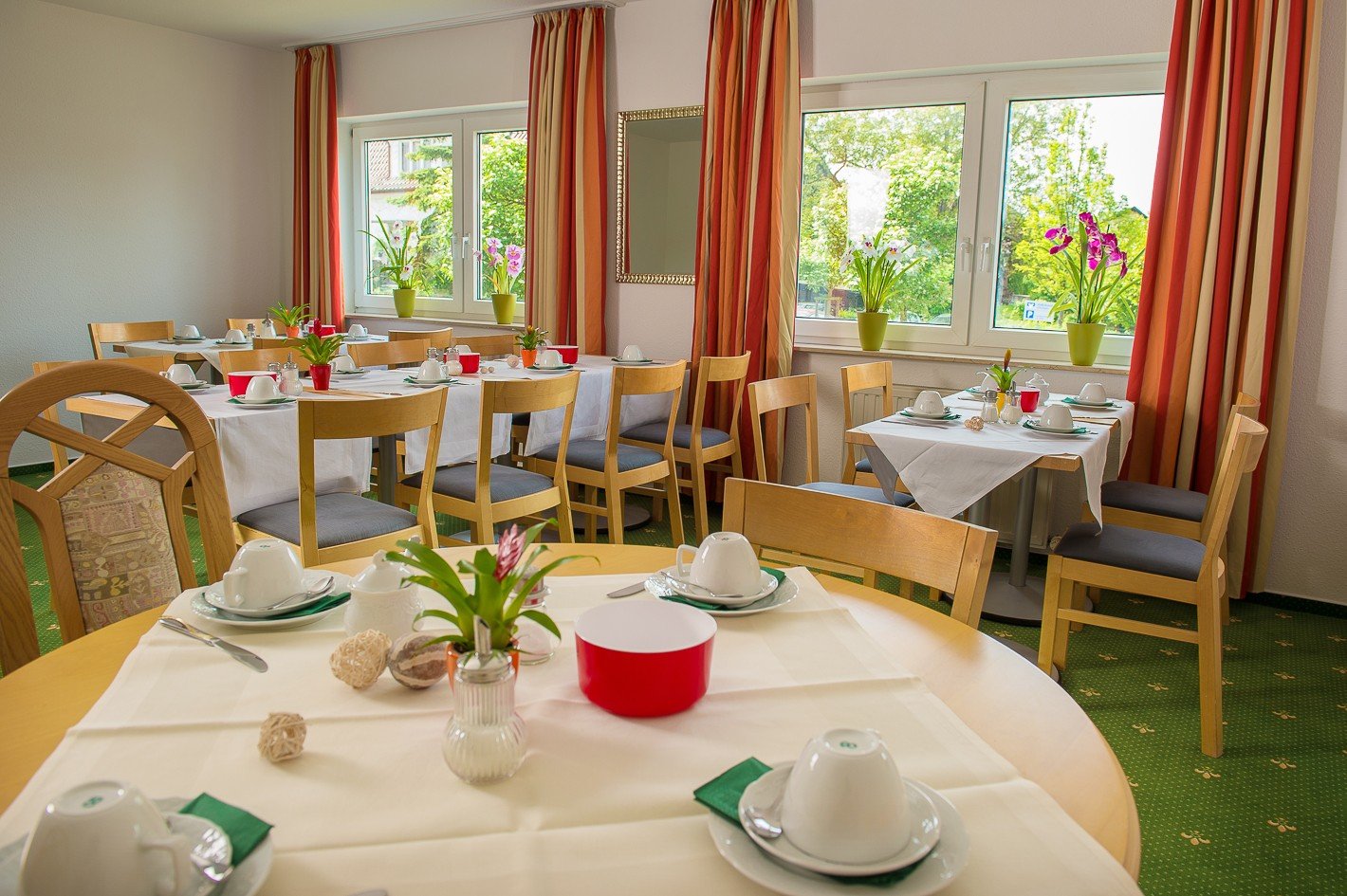 Sinsheim -Therme: Palmenparadies & Saunalandschaften und 1 Ü.