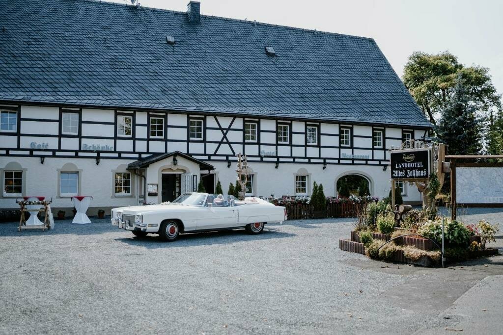 Romantikwoche im Erzgebirge inkl. Candle light Dinner &  Holzofenpizza