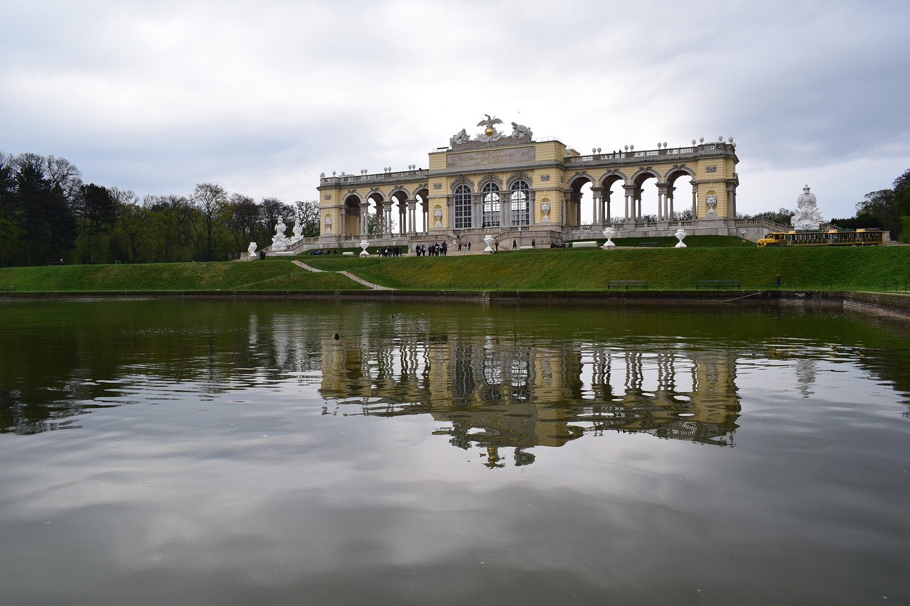 Von Schönbrunn bis Stephansdom  starte Deine Wien-Reise!
