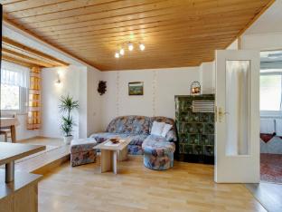 Holiday Home in Schznbrunn with Garden