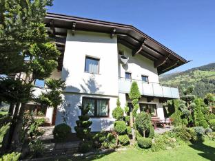 Apartment near the ski lift