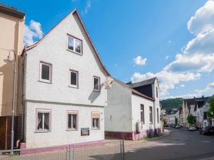 Inviting holiday home in Sankt Goarshausen