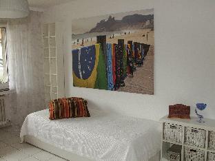 Tolstov-Hotels Big Room Apartment