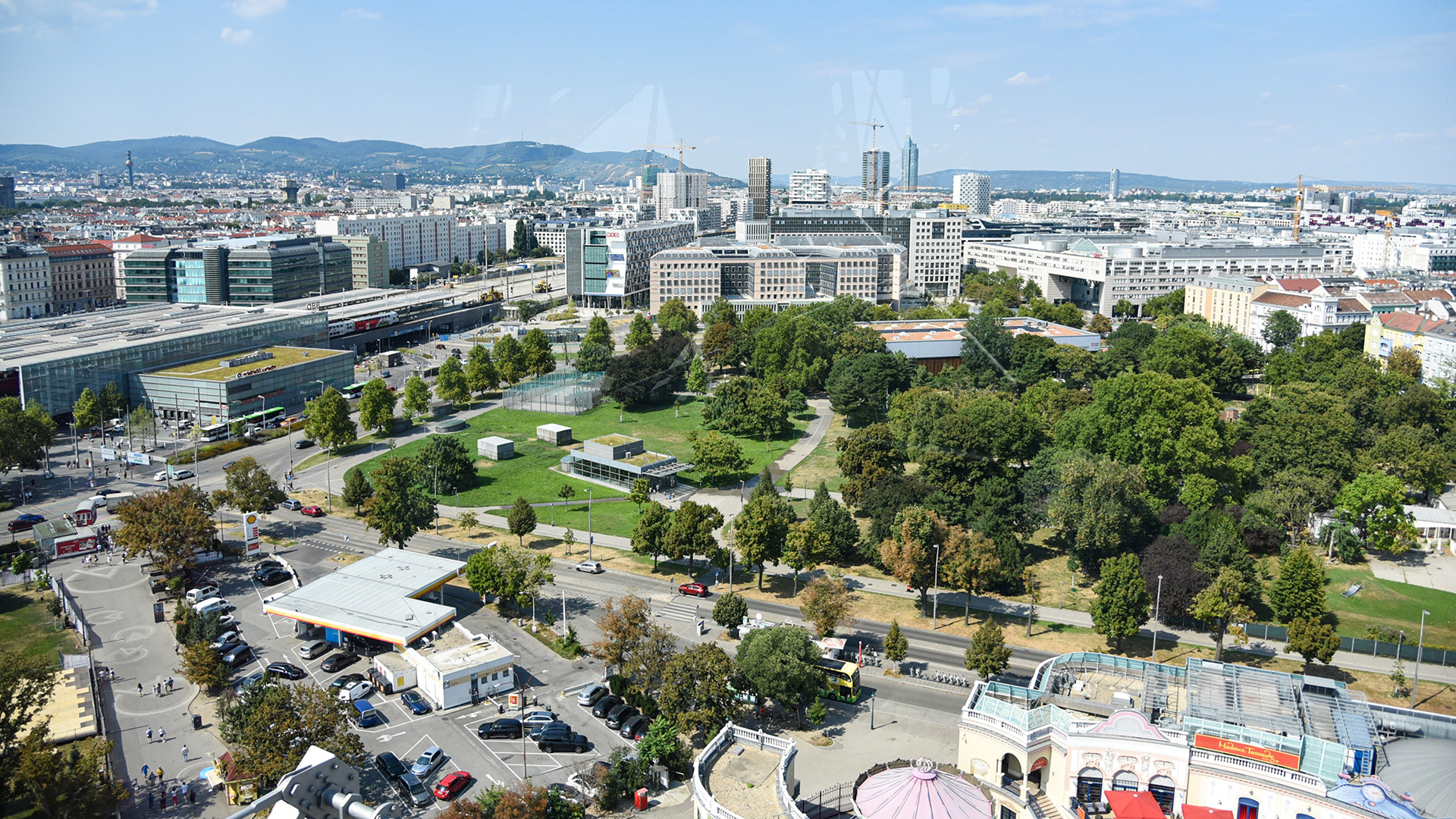 Weinprobe im Riesenrad mit Dinner Wien