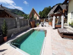 Modern Holiday Home in Pinsdorf with Garden