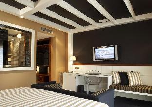 U232 Hotel