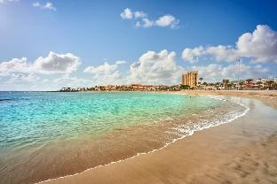Apto. céntrico y a pie de playa en los cristianos
