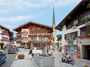 Chalet in Maria Alm in ski area with sauna