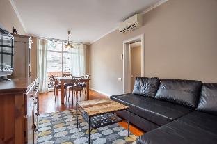 Next to Sagrada Familia! 4-bedroom Apartment