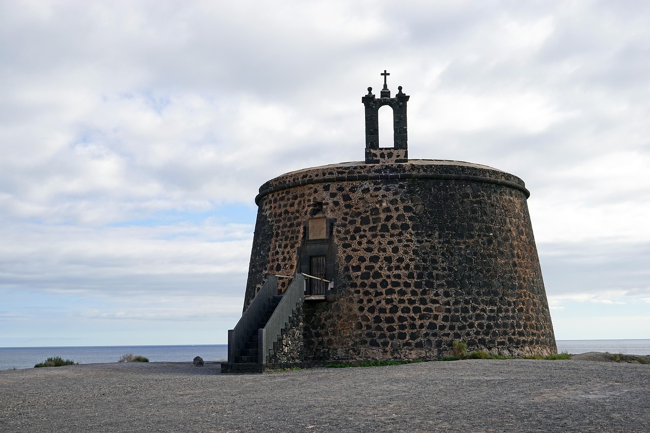 Mach mal Pause  flieg jetzt nach Lanzarote!