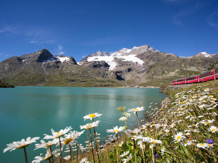 Eigene Anreise Schweiz: Alpine Schönheit im Panoramawagen von Luzern bis Zermatt inkl. 4-Sterne-Hotels