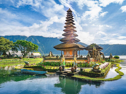 Rundreisen Indonesien - Bali, Nusa Penida & Nusa Lembongan: Von grünen Hügeln zu goldenen Stränden