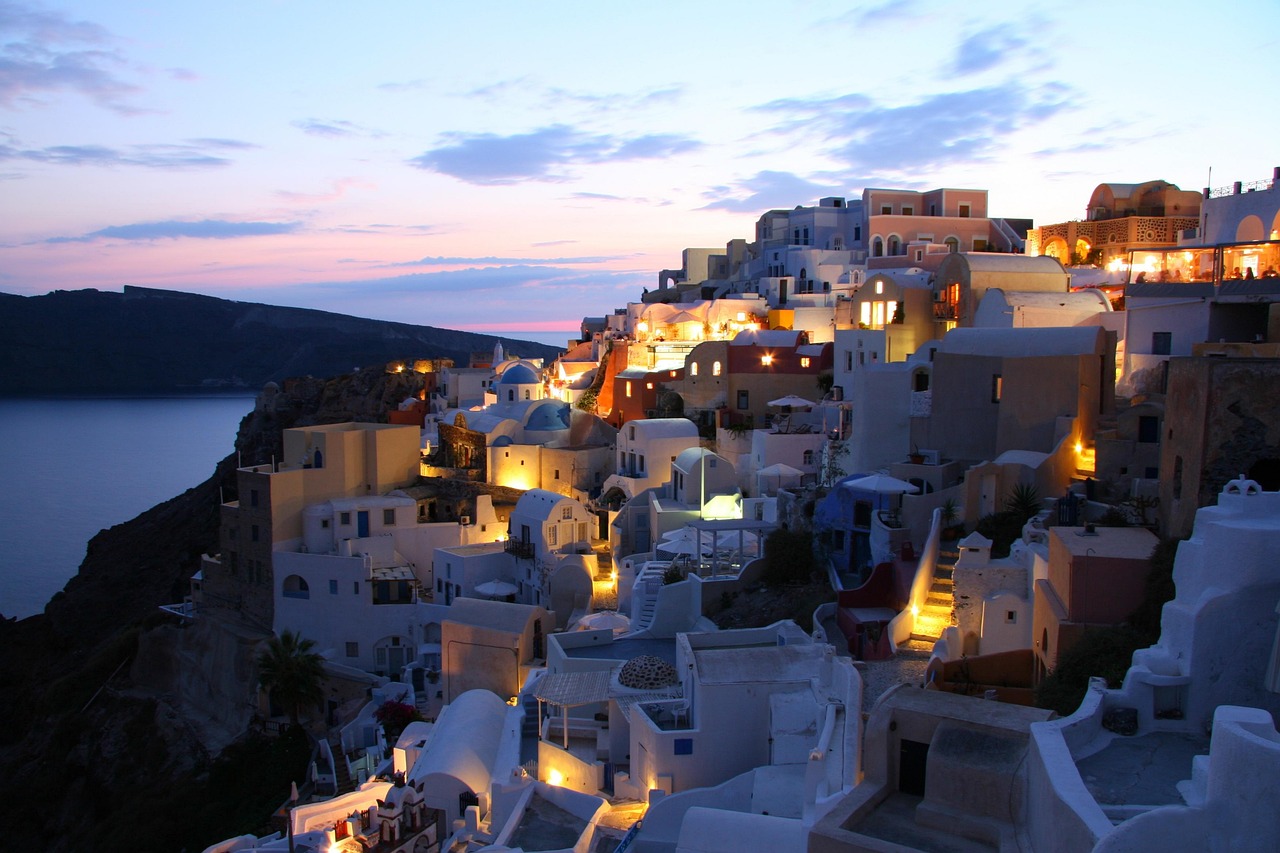 Finde Dich selbst zwischen Himmel und Meer  auf Santorin!