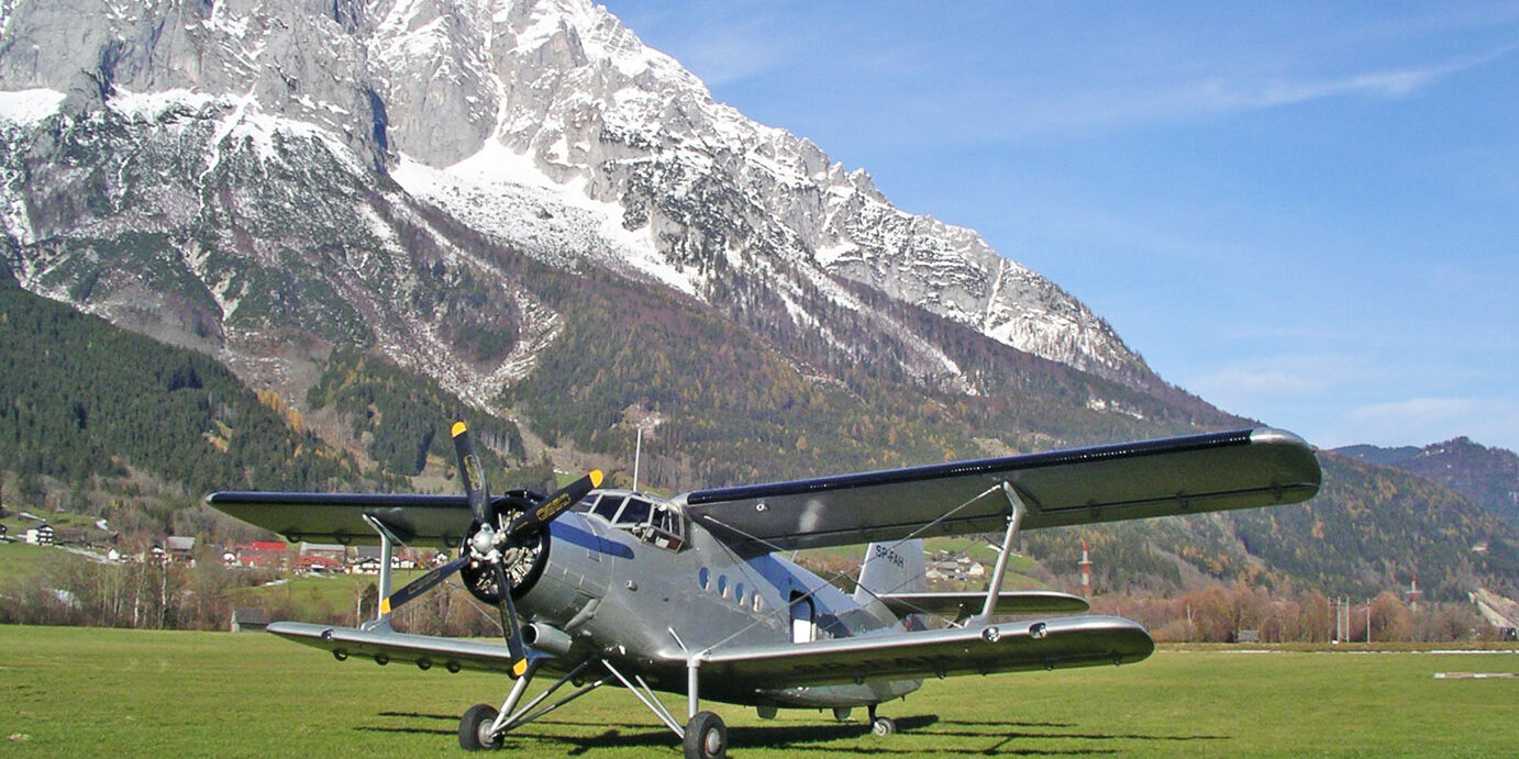 Nostalgie-Rundflug über die Alpen Nostalgie-Rundflug über die Alpen
