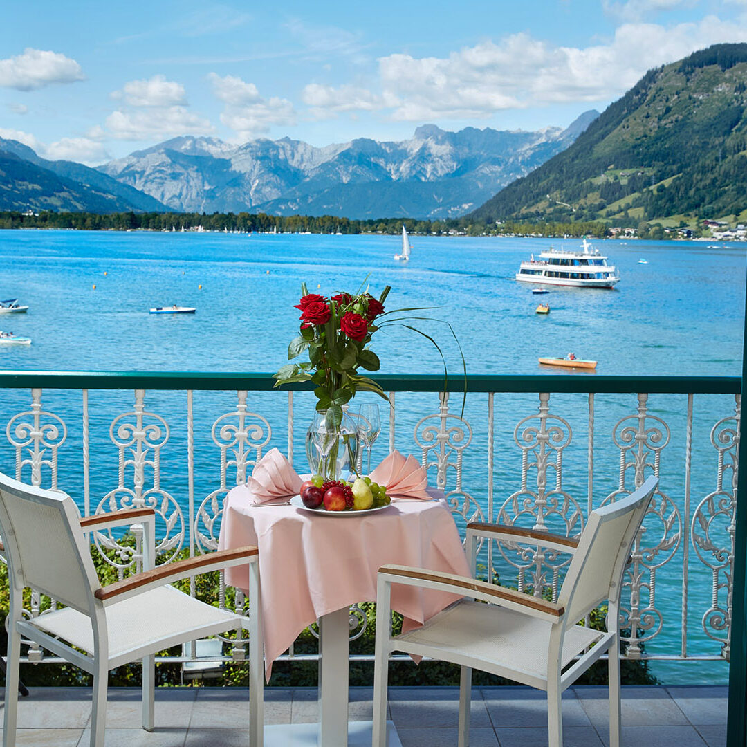 Die Fotos dürfen ausschließlich für PR- und Marketingmaßnahmen des Hotels Grand Hotel, Zell am See, Österreich verwendet werden. 
Jegliche Nutzung Dritter (durch Verkauf oder Weitergabe) ist mit dem Bildautor, Michael Huber | www.huber-fotografie.at, gesondert zu vereinbaren.


Copyright aller Aufnahmen:

Michael Huber

5730 Mittersill. Klausgasse 16

www.huber-fotografie.at

0664 / 250 86 32