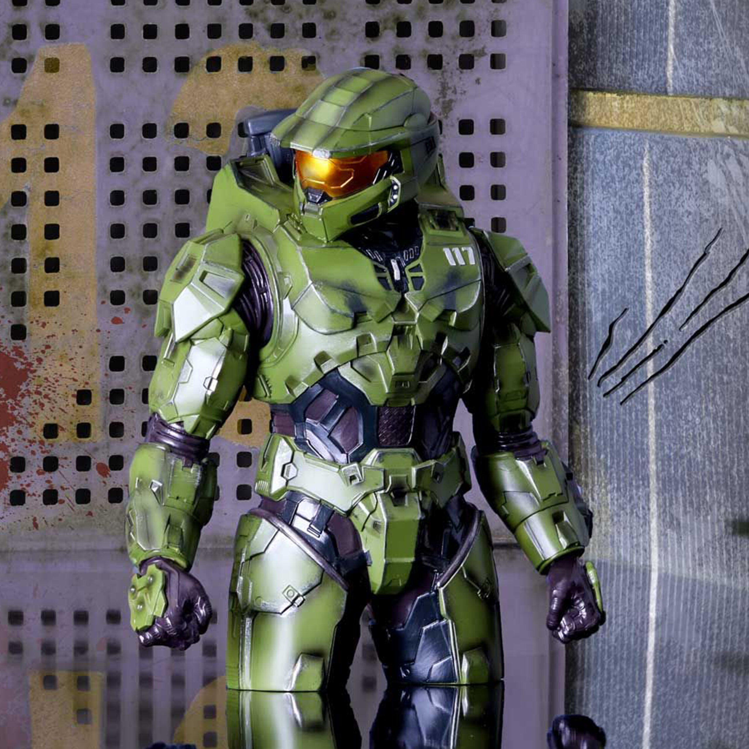 19924Halo_MC_bust_main