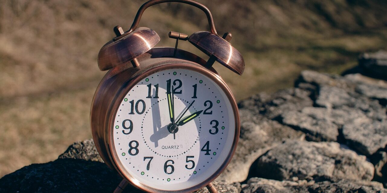 alarm-clock-7798452_1280 alarm-clock-7798452_1280