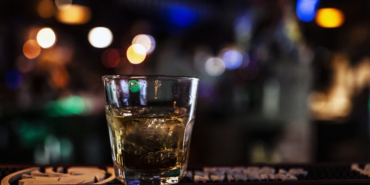 alcohol-6493051_1280 alcohol-6493051_1280