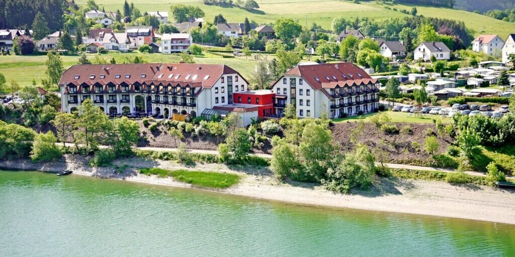 aussenansicht-goebels-seehotel-diemelsee-46307