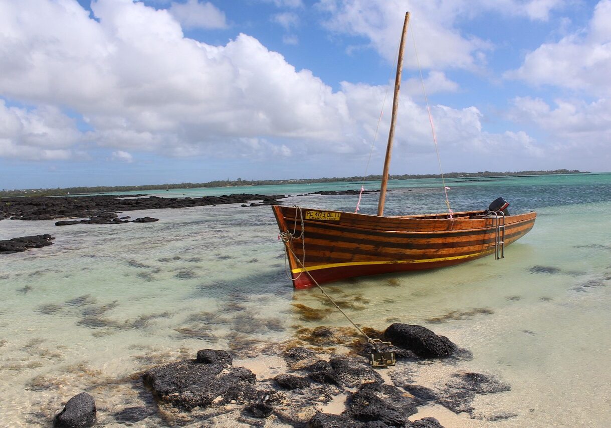 boat-2393956_1280