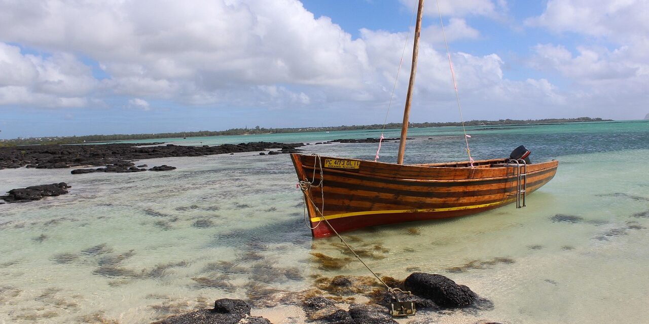 boat-2393956_1280 boat-2393956_1280