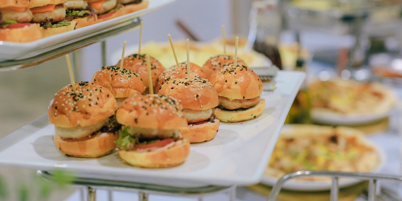 buffet-7382898_1280 buffet-7382898_1280
