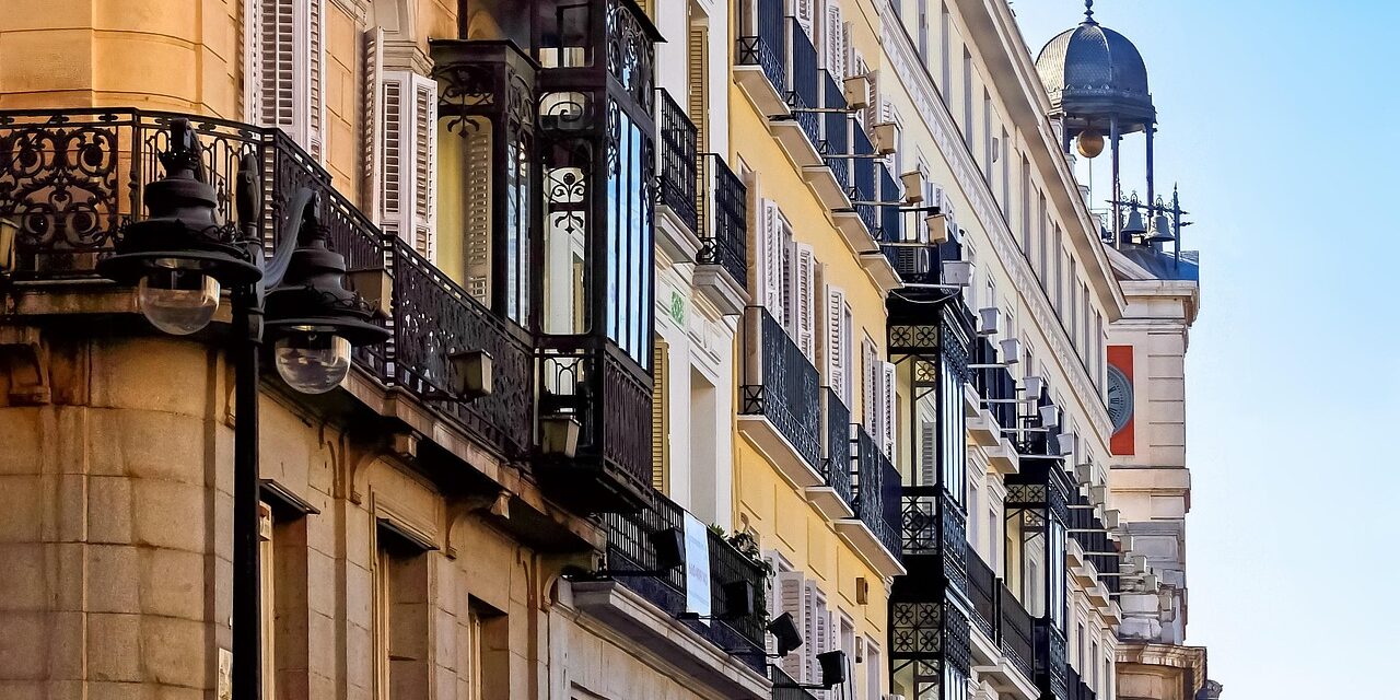building-1875052_1280 building-1875052_1280