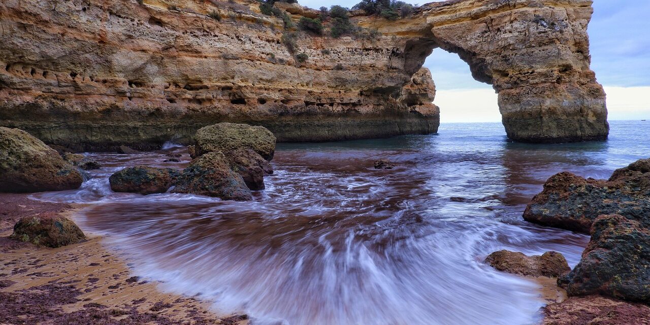 cliff-6354624_1280 cliff-6354624_1280