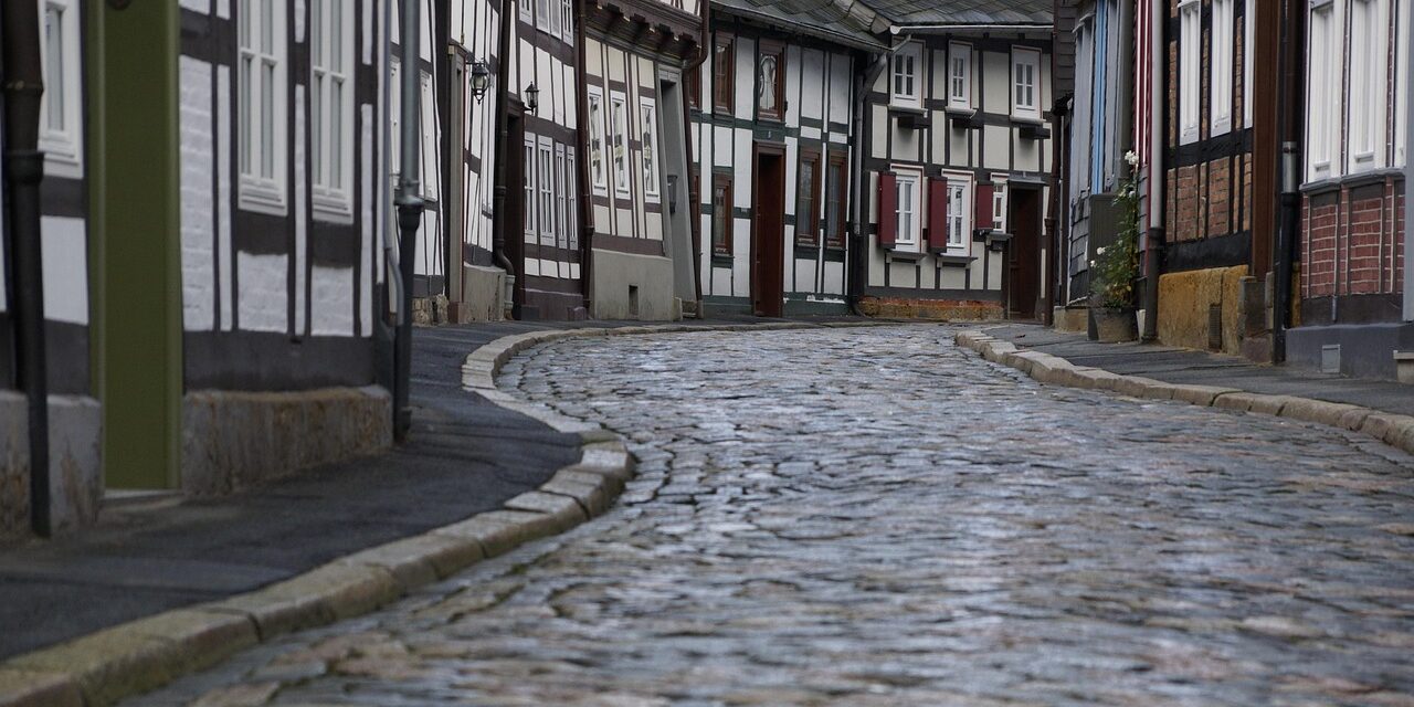 cobblestone-451597_1280 cobblestone-451597_1280
