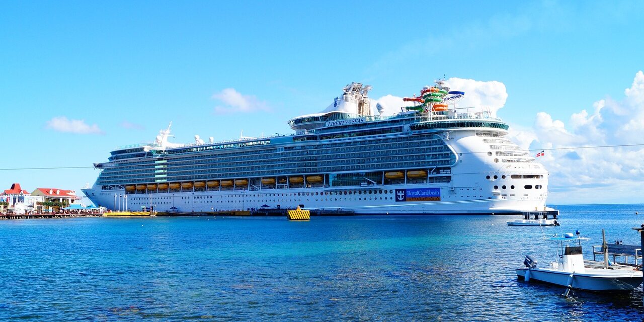 cruise-3573763_1280 cruise-3573763_1280