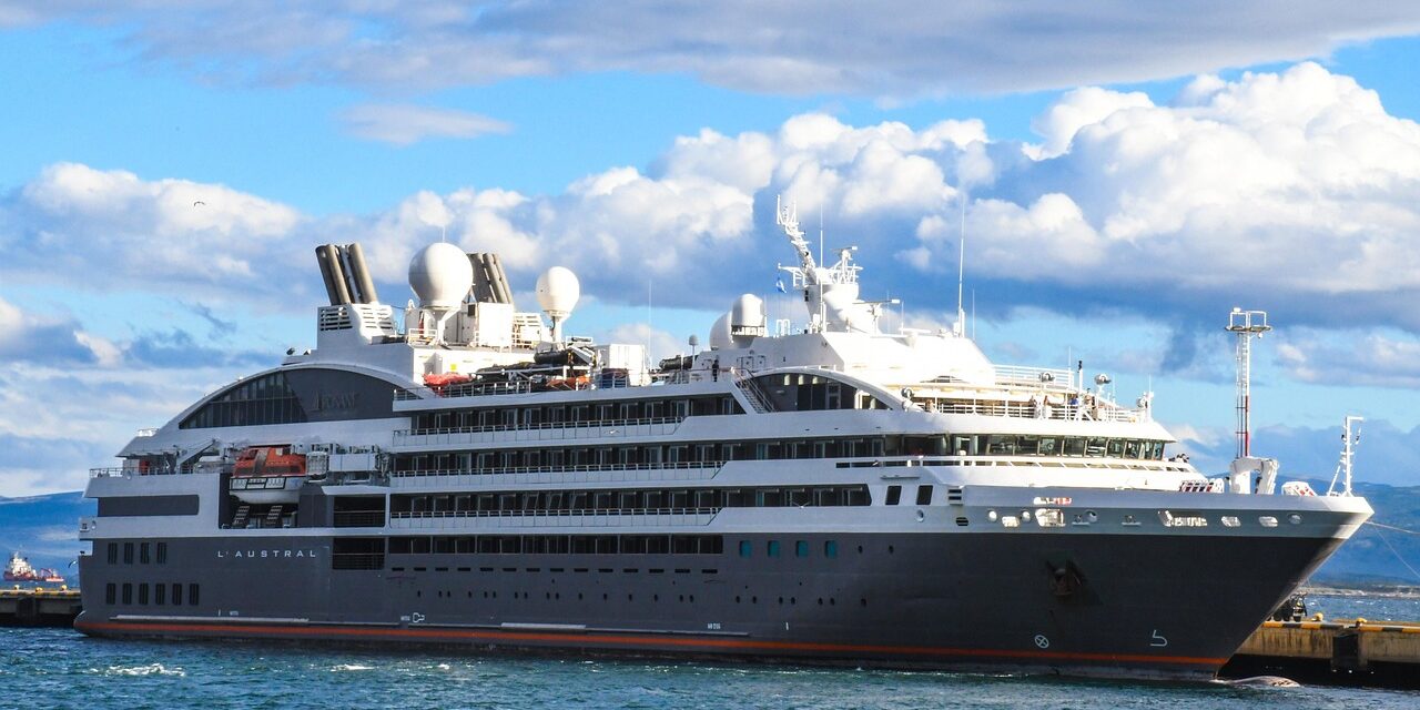 cruise-4807003_1280