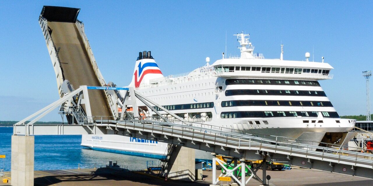 cruise-4876927_1280 cruise-4876927_1280