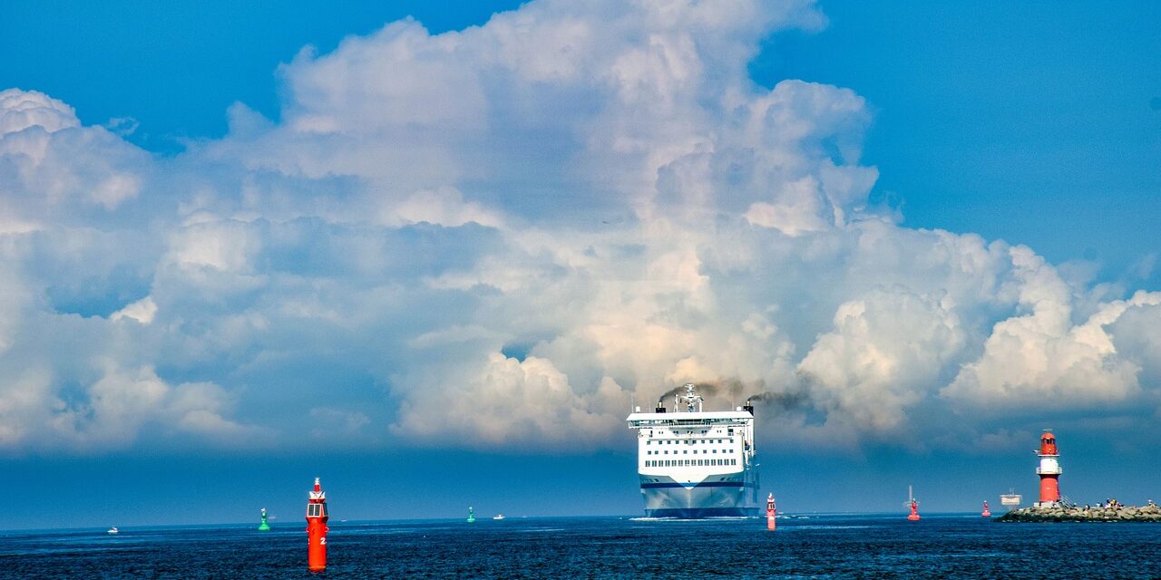 cruise-ship-5548480_1280 cruise-ship-5548480_1280
