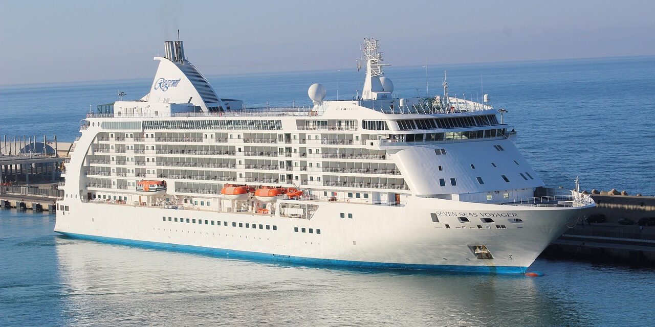 cruise-ship-7003361_1280 cruise-ship-7003361_1280
