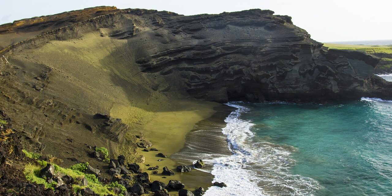 green-sand-beach-7313751_1280 green-sand-beach-7313751_1280