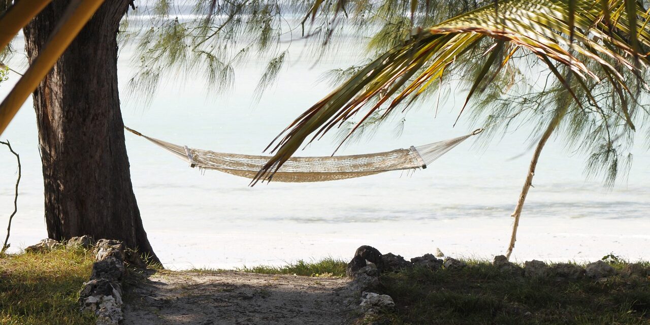 hammock-2676647_1280