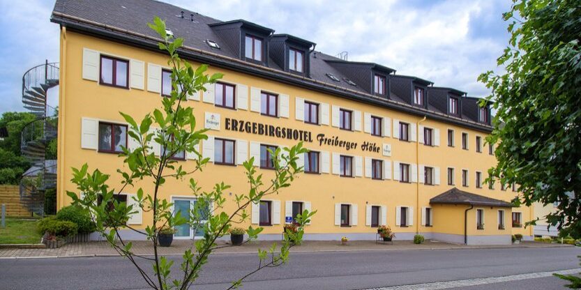 hotel-aussenansicht-70278