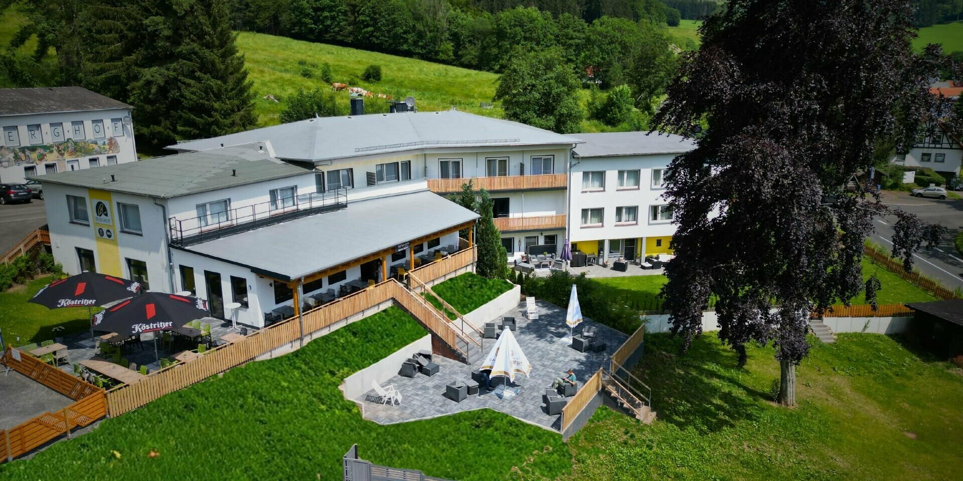 hotel-berghof-wasserkuppe-und-gaestehaus-fuldaquelle-hotel-aussenansicht-99088