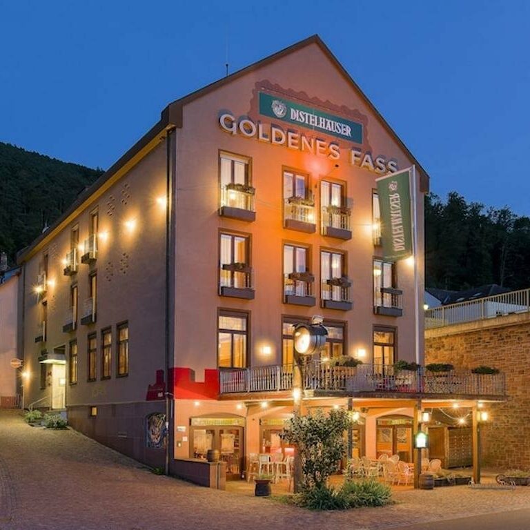 hotel-goldenes-fass-hotel-aussenansicht-88100