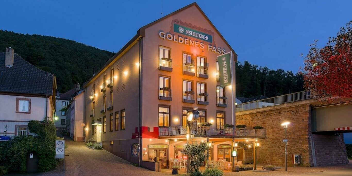 hotel-goldenes-fass-hotel-aussenansicht-88100