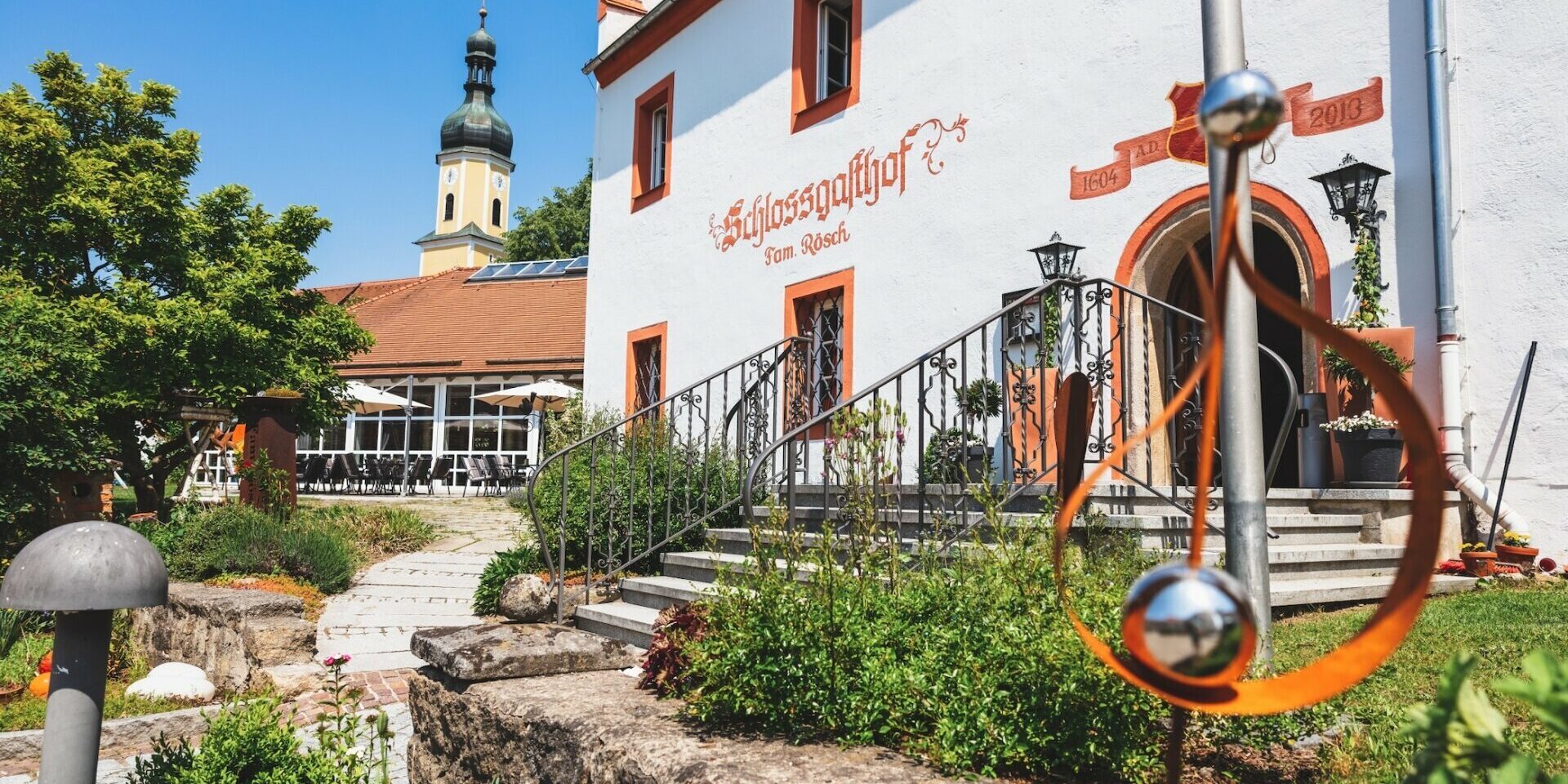 hotel-schlossgasthof-roesch-hotel-aussenansicht-86540